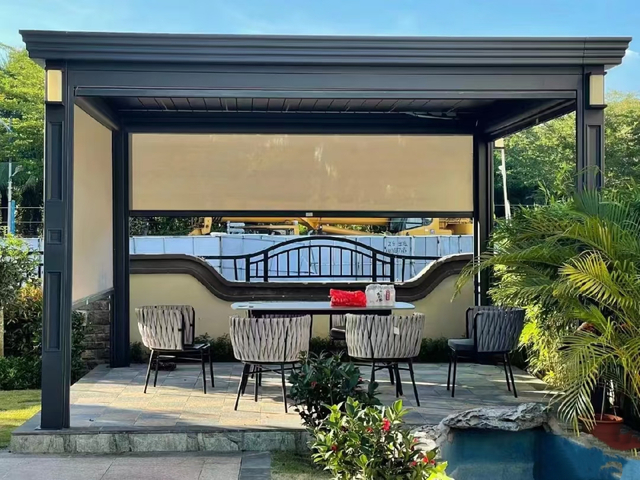 Pergola alúmanaim durable agus só le cuirtíní gaoithe gaoithe-cosaint stylish & uile-aimsire