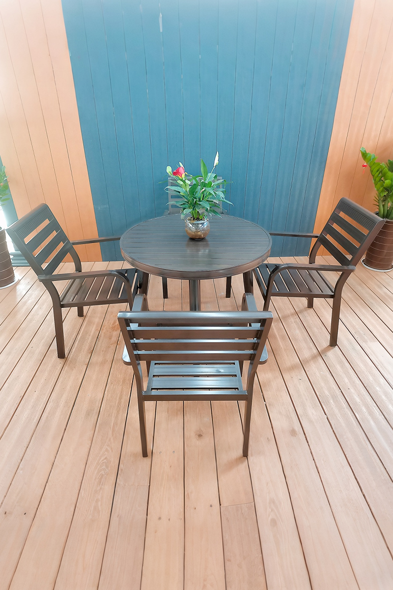 Nordic Minimalist Style Aluminiumlegierungstisch und Stuhl